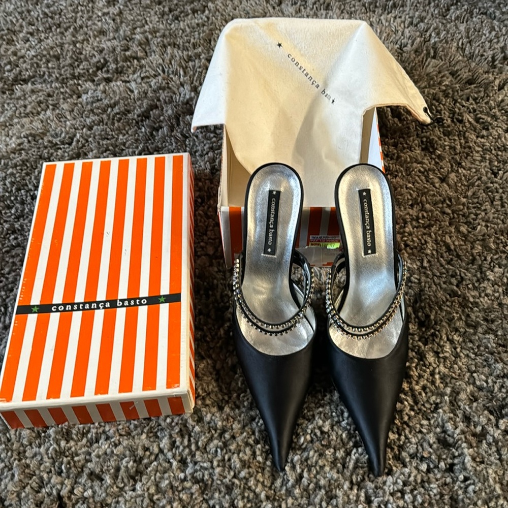 Constanca Basto Blk Satin Mules Size 39, Lightly worn, protective bag, orig box.